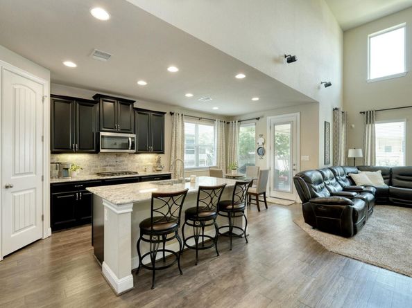 2336 Centennial LOOP, Round Rock TX 78665