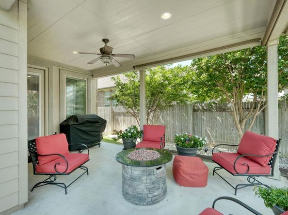 2336 Centennial LOOP, Round Rock TX 78665