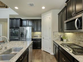 2336 Centennial LOOP, Round Rock TX 78665
