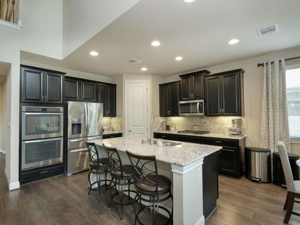2336 Centennial LOOP, Round Rock TX 78665