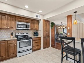 176 World Of Tennis SQ, Lakeway TX 78734