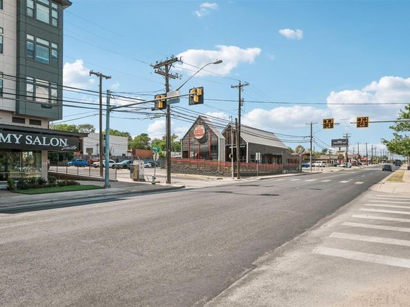 2114 Shoalmont DR, Austin TX 78756