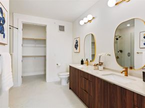 1701 Simond Ave 227, Austin TX 78723
