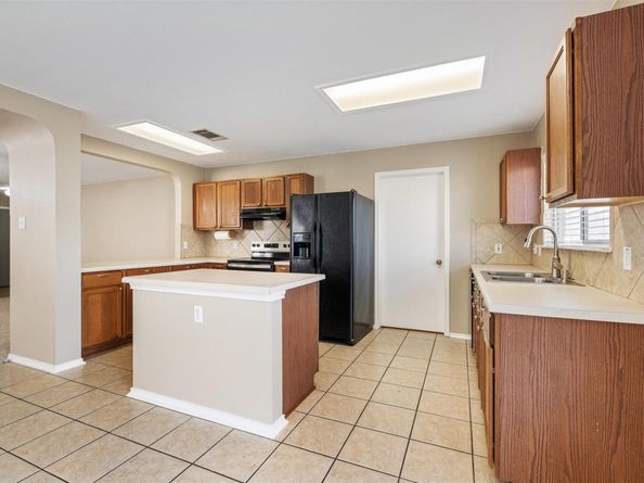 1103 Deerhound PL, Round Rock TX 78664