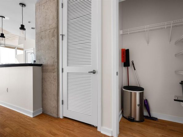 360 Nueces ST 2506, Austin TX 78701