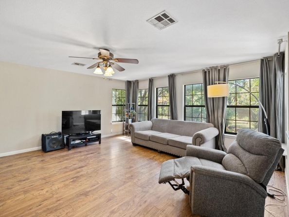 1209 Faber DR, Pflugerville TX 78660