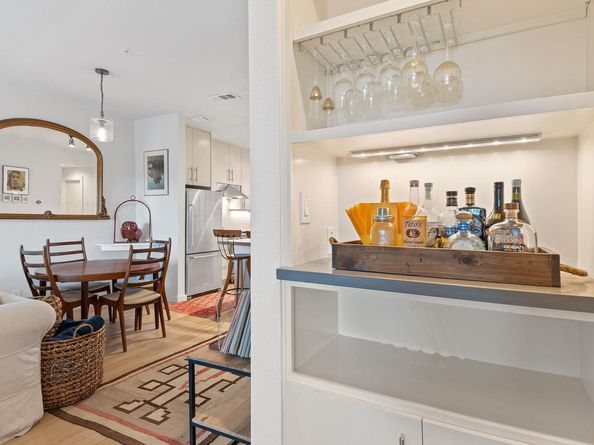 1741 Spyglass DR 1232, Austin TX 78746