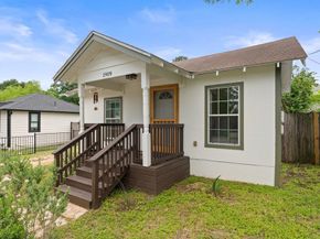 1909 College ROW, Austin TX 78702