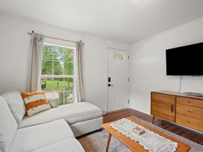 1909 College ROW, Austin TX 78702