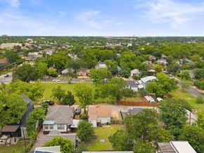 1909 College ROW, Austin TX 78702