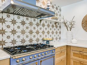 700 Furlong DR, Austin TX 78746