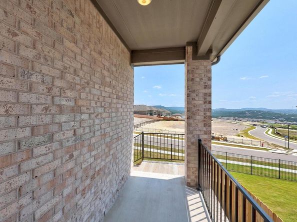 8011 Shining Flor RUN, Lago Vista TX 78645
