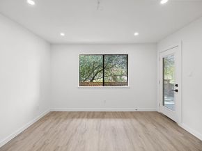 7211 Lakewood DR C111, Austin TX 78750