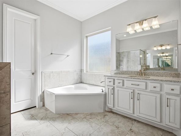 103 County Road 180 35, Leander TX 78641