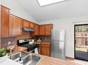 11821 Bittern HOLW 12, Austin TX 78758