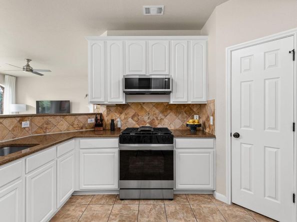 732 Bent Wood PL, Round Rock TX 78665