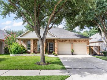 732 Bent Wood PL