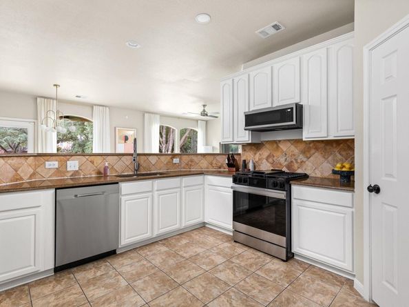 732 Bent Wood PL, Round Rock TX 78665
