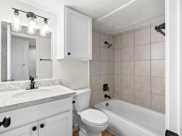 3819 Southway DR 208, Austin TX 78704