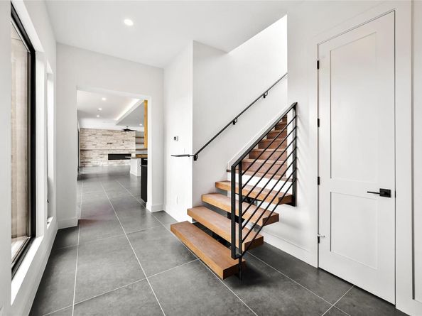 237 Canyon Turn TRL, Lakeway TX 78734