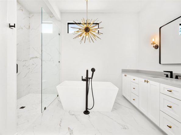 237 Canyon Turn TRL, Lakeway TX 78734