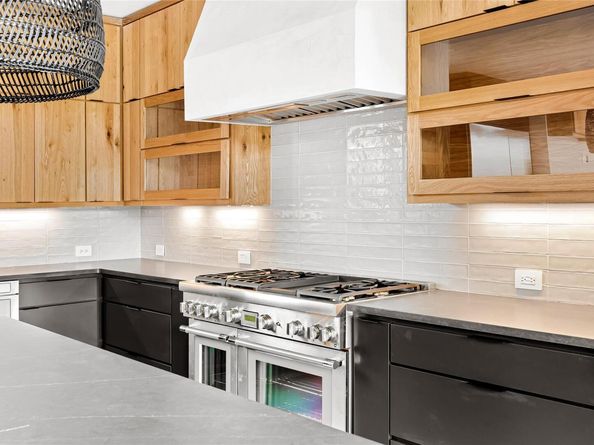 237 Canyon Turn TRL, Lakeway TX 78734