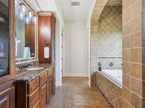 808 Santaluz PATH, Austin TX 78732