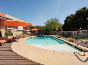 2200 Dickson DR 113, Austin TX 78704