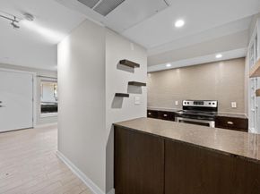 2200 Dickson DR 113, Austin TX 78704