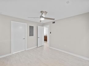 2200 Dickson DR 113, Austin TX 78704