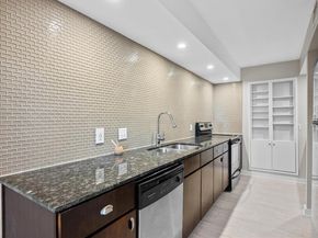 2200 Dickson DR 113, Austin TX 78704