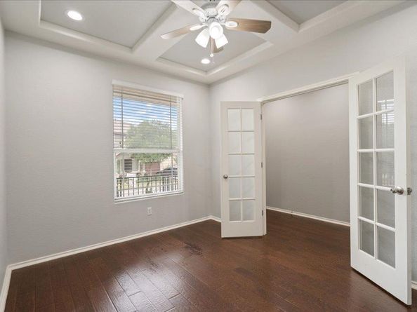 15 Stone Terrace DR, Austin TX 78734