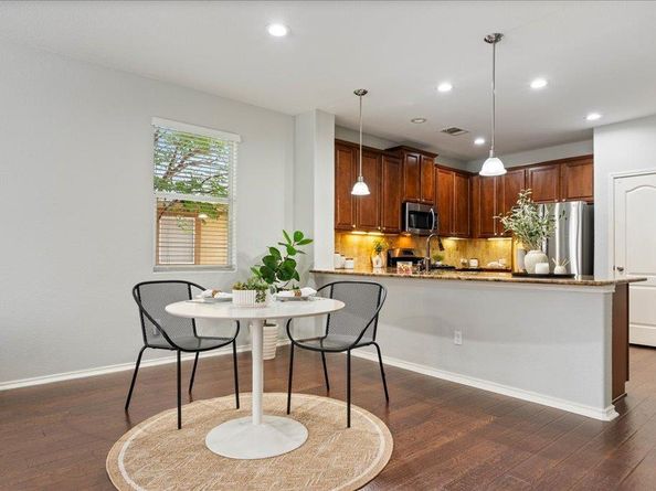 15 Stone Terrace DR, Austin TX 78734