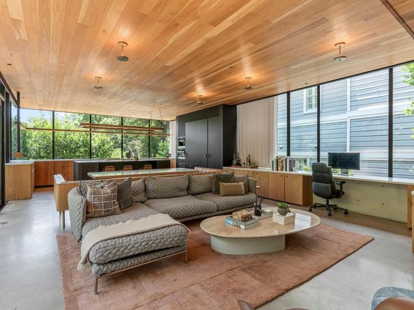 906 W 18th ST, Austin TX 78701