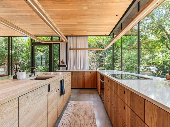 906 W 18th ST, Austin TX 78701