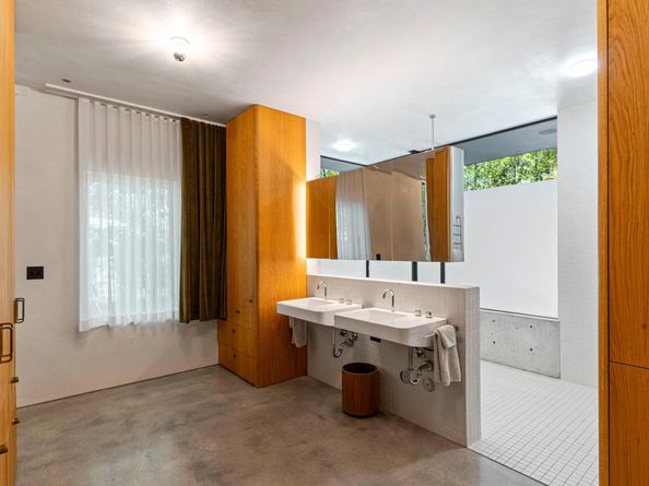 906 W 18th ST, Austin TX 78701
