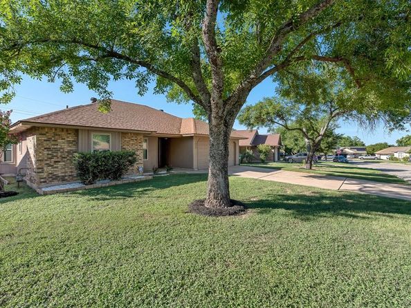1006 Cresswell DR, Pflugerville TX 78660