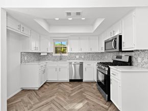 1006 Cresswell DR, Pflugerville TX 78660
