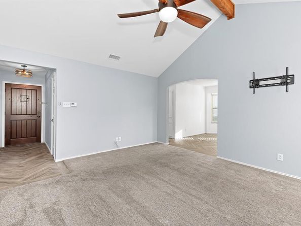 1006 Cresswell DR, Pflugerville TX 78660