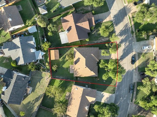 1006 Cresswell DR, Pflugerville TX 78660