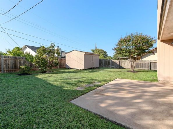 1006 Cresswell DR, Pflugerville TX 78660