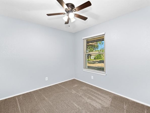 1006 Cresswell DR, Pflugerville TX 78660