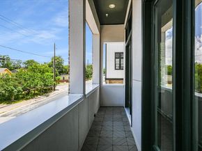 1023 Juniper ST, Austin TX 78702