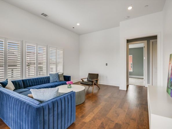 1023 Juniper ST, Austin TX 78702
