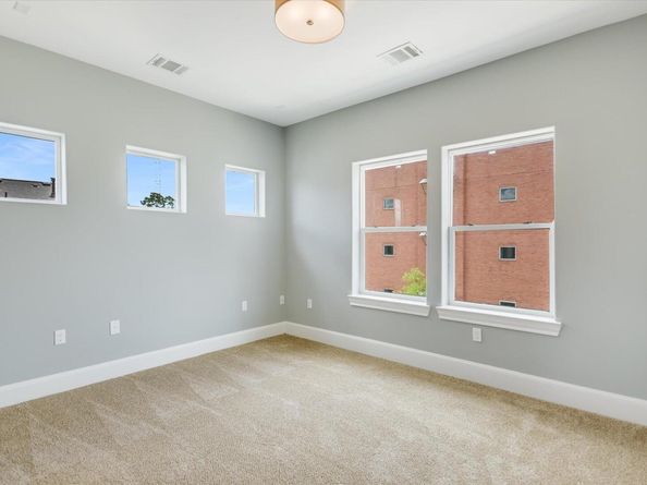 1023 Juniper ST, Austin TX 78702