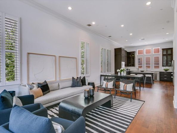 1023 Juniper ST, Austin TX 78702