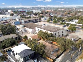 209 E Live Oak ST 1/2, Austin TX 78704