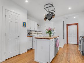 209 E Live Oak ST 1/2, Austin TX 78704