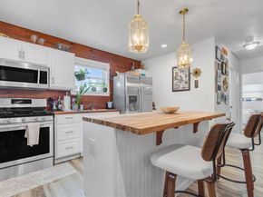 209 E Live Oak ST 1/2, Austin TX 78704