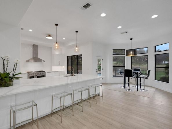 608 Lakeway DR, Lakeway TX 78734